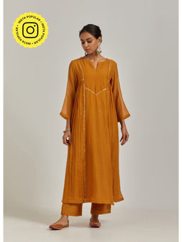 Ikshita Choudhary - Mustard Kurta (Set of 2)