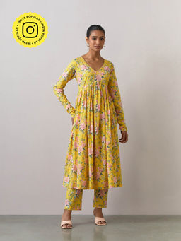 Ikshita Choudhary - Yellow Cotton Printed Kurta With Pants (Set of 2)