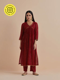 Ikshita Choudhary - Red Printed Chanderi Kurta With Pants (Set of 2)