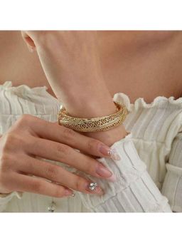 Amorenmore - Imperial Aura Filigree Gold Plated Statement Bracelet