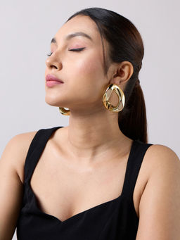 Twenty Dresses by Nykaa Fashion - Gold Chunky Chainlink Hoop Earrings