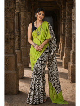 AMRUTKALA SAREES - Green Linen Printed Saree With Unstitched Blouse