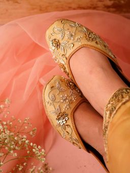 Jutti Express - Beige Masakali Juttis