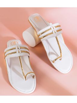 PREET KAUR - White Two Tone Kolhapuris
