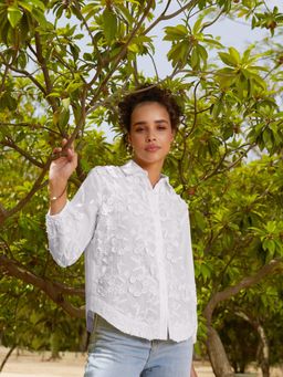 Style Island - White Blossom Shirt
