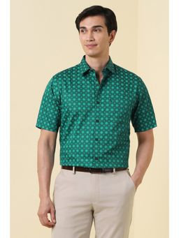 Allen Solly - Men Green Cotton Half Sleeves Regular Fit Shirt