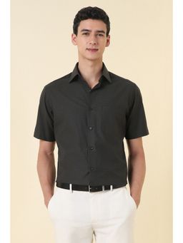 Allen Solly - Men Black Cotton Half Sleeves Regular Fit Shirt