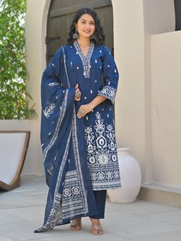 Varanga - Women Ethnic Printed V Neck Kurta with Pant and Dupatta (Set of 3)