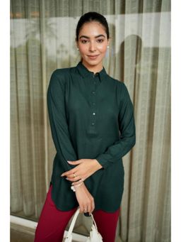 MLADA - Green Regular Fit Full Sleeves Classic Longline Solid Rayon Tunic