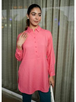 MLADA - Peach Regular Fit Full Sleeves Classic Longline Solid Rayon Tunic