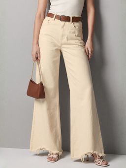 Outzidr - White Bottom Frayed Wide Leg Jeans