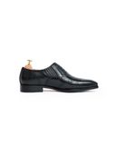 Black color option, Sold out, Currently selected