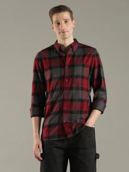 Tommy Hilfiger - Red Checks Slim Fit Cotton Casual Shirt