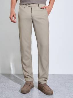 Styli - Men Beige Solid Slim Fit Formal Stretch Chinos