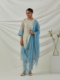 SMRITI GUPTA - Printed Beige Kurta With Pant And Dupatta (Set of 3)