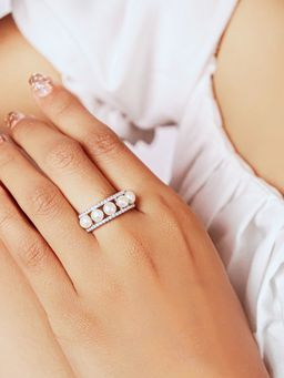 Silberry - 925 Sterling Silver Pearl Crest Ring for Womens and Girls