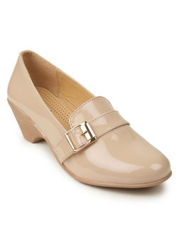 VALIOSAA - Solid Off White Pumps