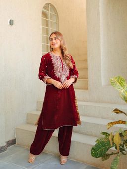 Sheetal Batra - Naima Silk Velvet Short Kurta with Salwar
