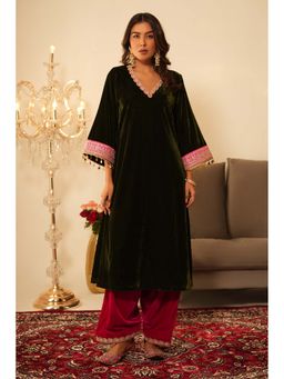 KURTISM - Mehndi Green Lace Work Velvet Kurta with Pink Palazzo (Set of 2)