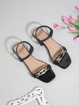 LAZERA SHOES - Black Chic Strap Sandals for Women