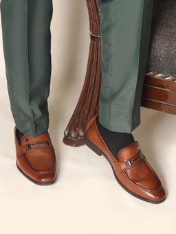 Carlton London - Men Tan Slip On Textured Leather Loafers