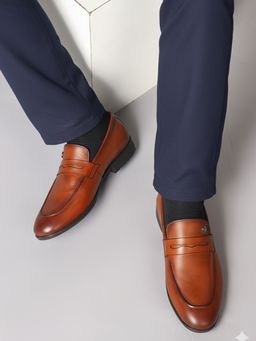 Carlton London - Men Tan Classic Smooth Leather Penny Loafers