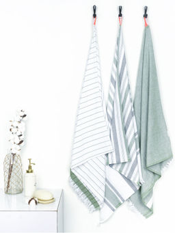 Doctor Towels - The Bath Community Green Cotton Cambric Medium Bath Towel (Pack of 3)