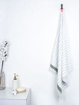 Doctor Towels - The Bath Community Green Cotton Cambric Pin-Stripe Medium Bath Towel (Pack of 1)
