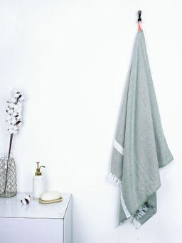 Doctor Towels - The Bath Community Green Cotton Cambric Solid Medium Bath Towel (Pack of 1)