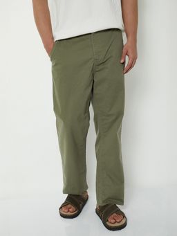 max - Green Solid Regular Fit Trousers