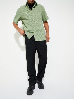 max - Black Urbn Solid Relaxed Fit Trousers