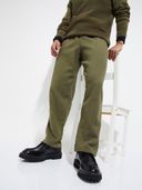 Green color option, Sold out, Currently selected