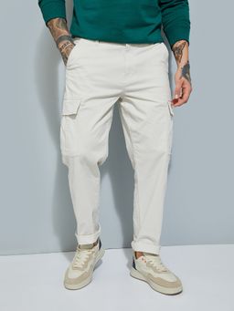 max - Beige Urbn Solid Relaxed Fit Cargo Trousers