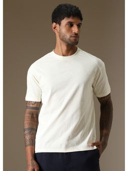 Banana Club - White Self Pattern Regular T-Shirt