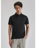 Black color option, Currently selected