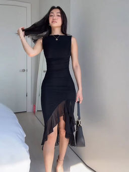 Miakee - Black Mezuna Dress