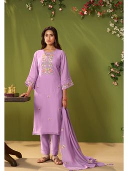 IOLY - Women Pure Linen Hand Work Purple Kurta With Pant And Dupatta