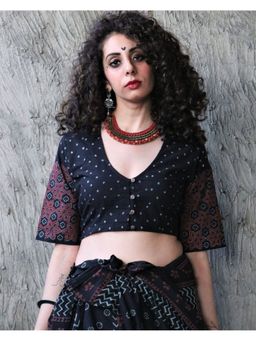 Chidiyaa - Black Cotton Blouse