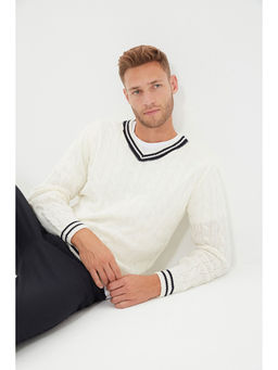 Trendyol - Man Off White Sweater