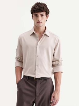Rare Rabbit - Men's Tour-Aw26 Beige Cotton Blend Spread Collar Regular Plain Shirt
