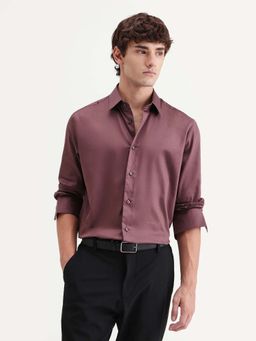 Rare Rabbit - Men's Holla-Aw26 Dusky Pink Cotton Blend Spread Collar Regular Plain Shirt