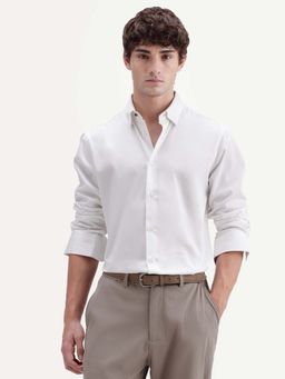 Rare Rabbit - Men's Como-Aw26 White Cotton Blend Spread Collar Regular Plain Shirt