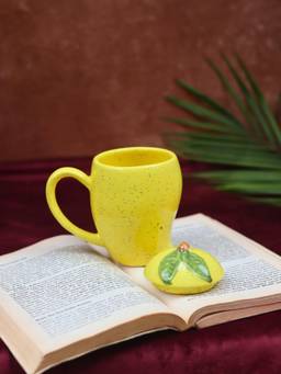 WEAVING HOMES - Mango Mug With Lid 300ml | Microwave & Dishwasher Safe