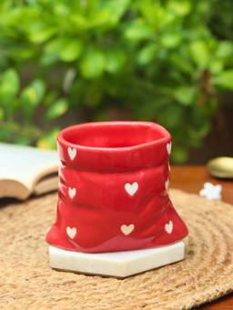 WEAVING HOMES - Red Heart Pouch Mug 250ml | Microwave & Dishwasher Safe
