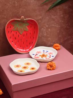 WEAVING HOMES - The Blissful Bloom Luxe Gift Hamper
