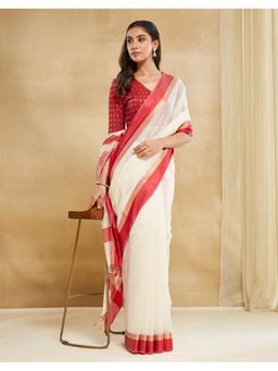 Fabindia - Off White Cotton Silk Blend Maheshwari Saree