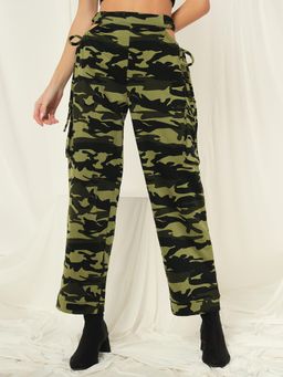 Tandul - Women Olive Regular Fit Camouflage Printed Trouser