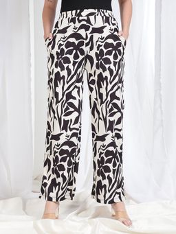 Tandul - Women Black and White Lycra Floral Printed Trouser