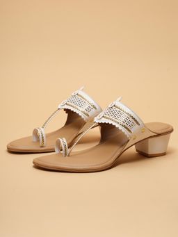 ERIDANI - Srivi Beige Kolhapuri Heels