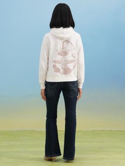 CRIMSOUNE CLUB - Women Graphic Print White Hoodie